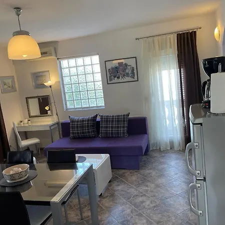 Luxury Sycamore 4* 아파트